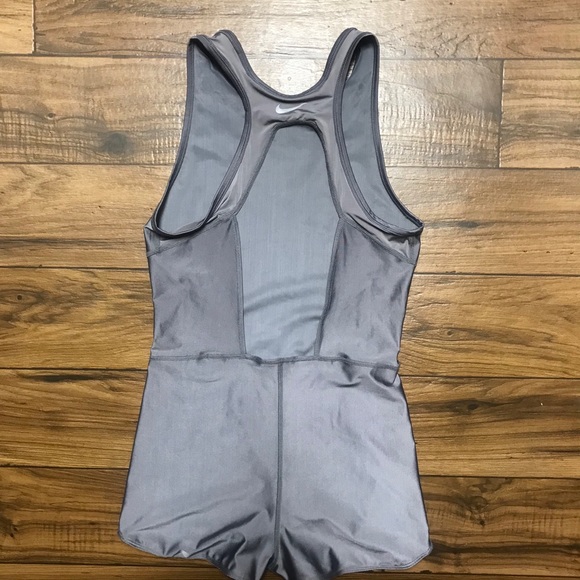 Nike Run Division Bodysuit - Picture 8 of 8